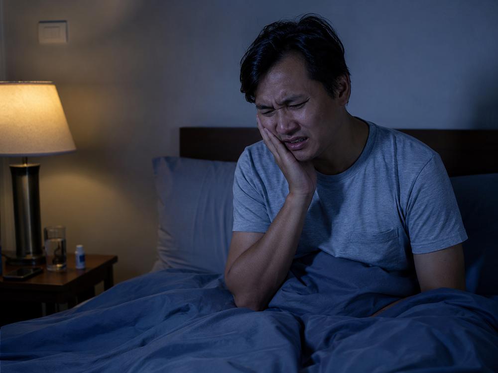 Why Do Toothaches Hurt More at Night? Causes and Relief